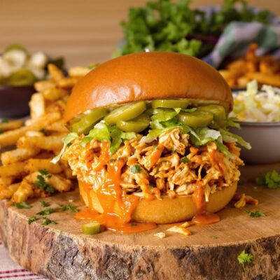 Slow Cooker Buffalo Chicken Sandwiches: Spicy Delight!