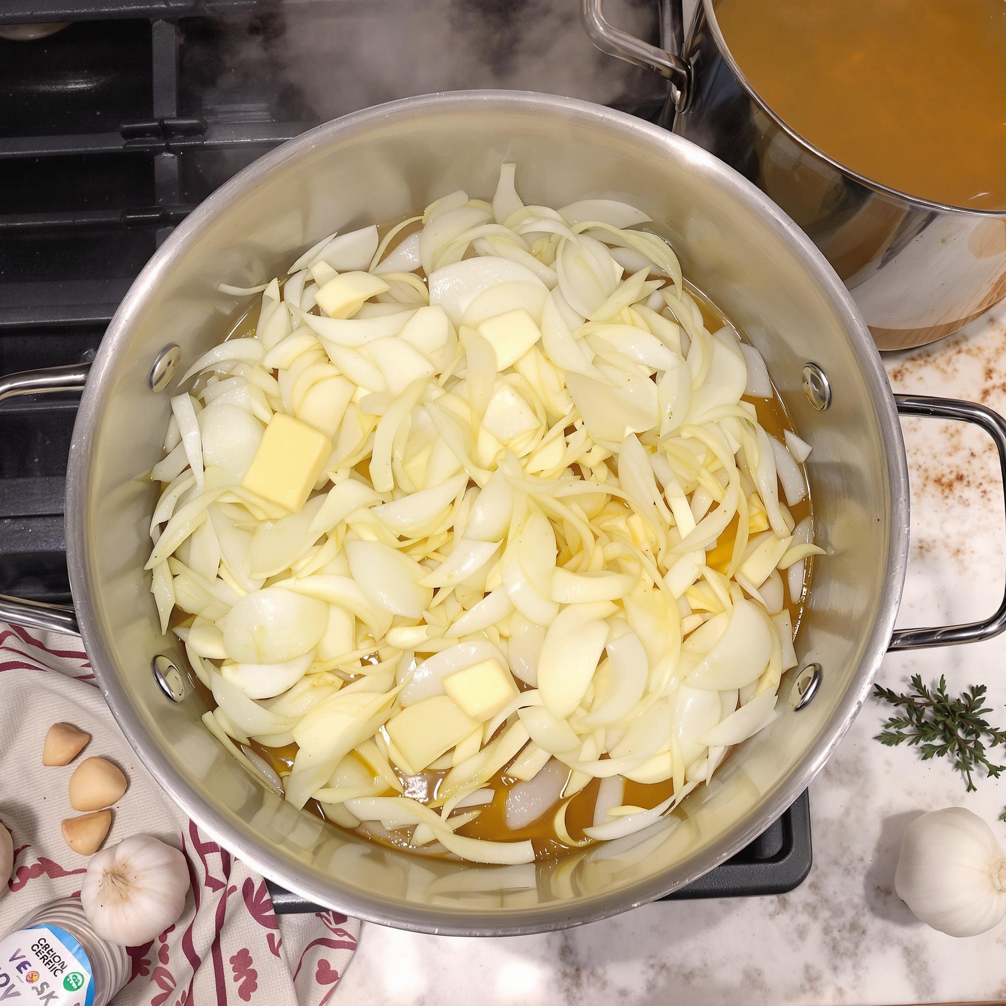 French Onion Soup Gratinee