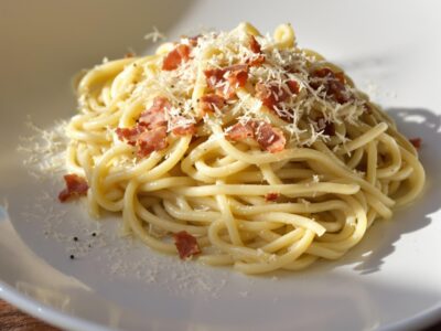 Spaghetti Carbonara II: Irresistibly Creamy Delight!