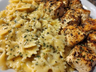 Creamy Three-Cheese Chicken Pasta