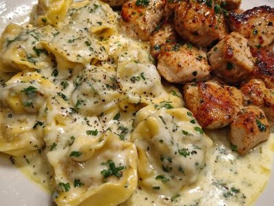 Garlic Butter Chicken Bites with Cheesy Tortellini
