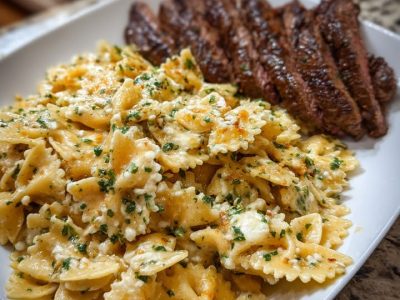 Garlic Parmesan Steak Pasta Recipe