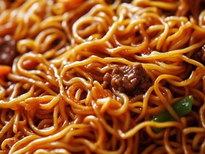 Tasty Homemade Beef Lo Mein: Easy Recipe for Savory Goodness