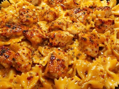 Spicy Honey Garlic Chicken Pasta: A Sweet and Savory Delight