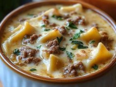 Creamy Alfredo Lasagna Soup: A Cozy, Flavorful Twist